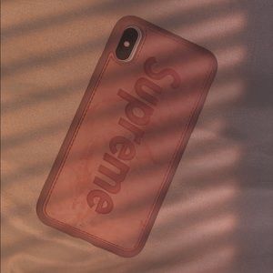 Supreme IPhone XS/X case